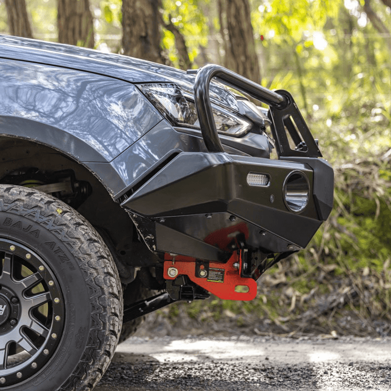 ISUZU MUX BULLBAR - IRONMAN DELUXE BULL BAR