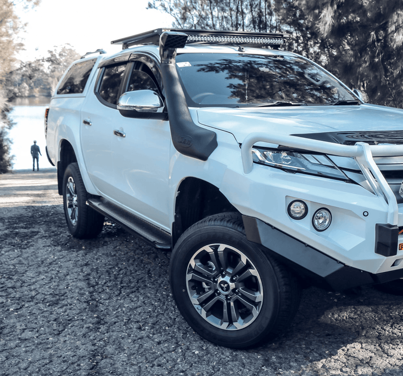MR & MQ Triton Rock sliders Side Steps