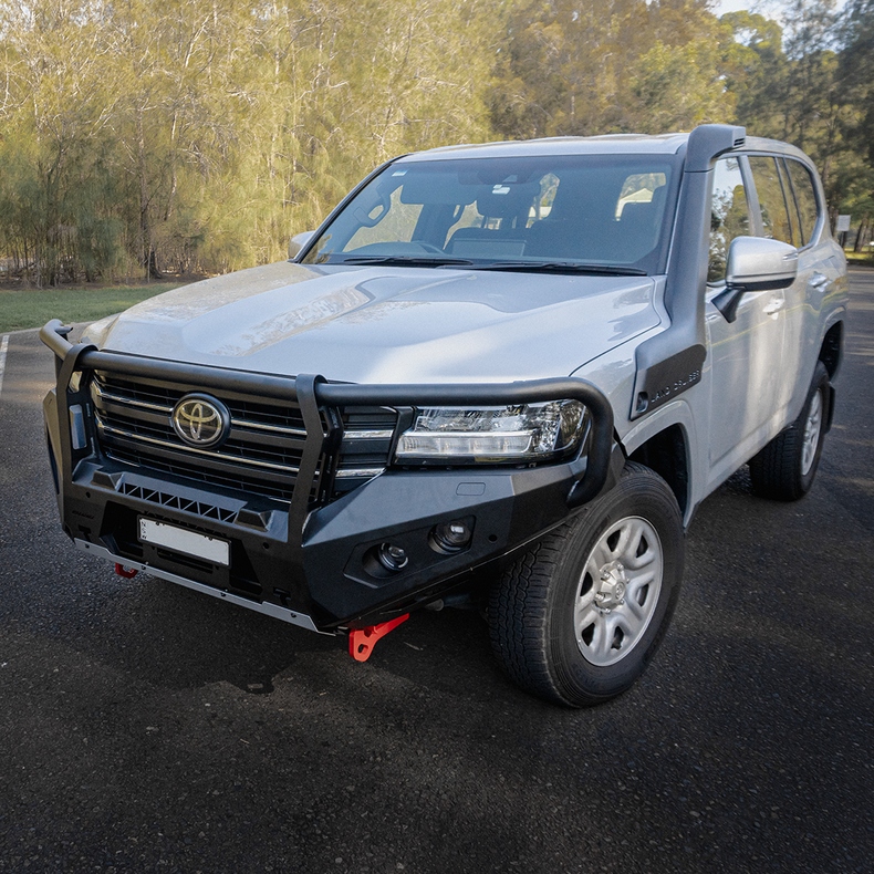 300 Series Touring Pack Suits:  300 Series Landcruiser - Bullbar, Winch, Lights, uhf + Free Fridge