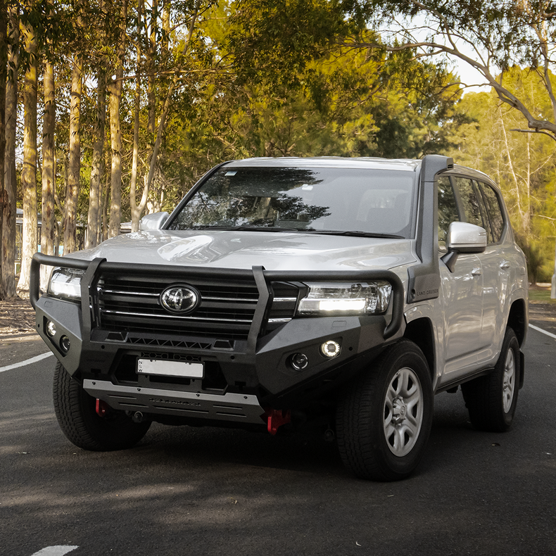 300 Series Touring Pack Suits:  300 Series Landcruiser - Bullbar, Winch, Lights, uhf + Free Fridge
