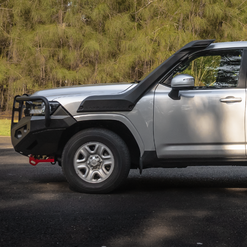 300 Series Touring Pack Suits:  300 Series Landcruiser - Bullbar, Winch, Lights, uhf + Free Fridge