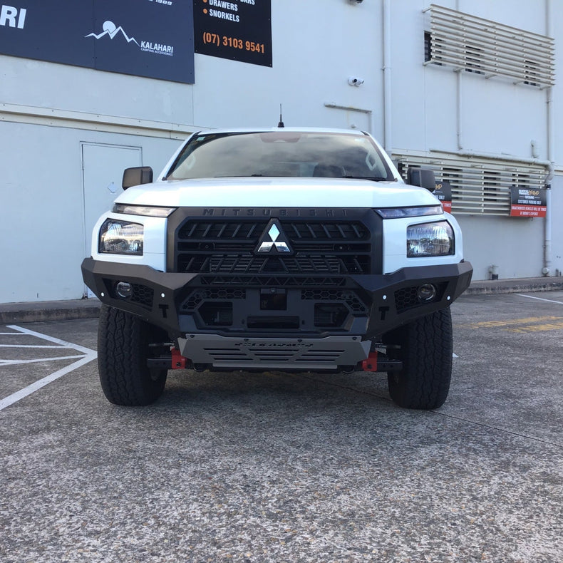 MV Triton Touring Pack Suits: MV Triton - GT Bumper, Winch, Lights, uhf + Free Fridge