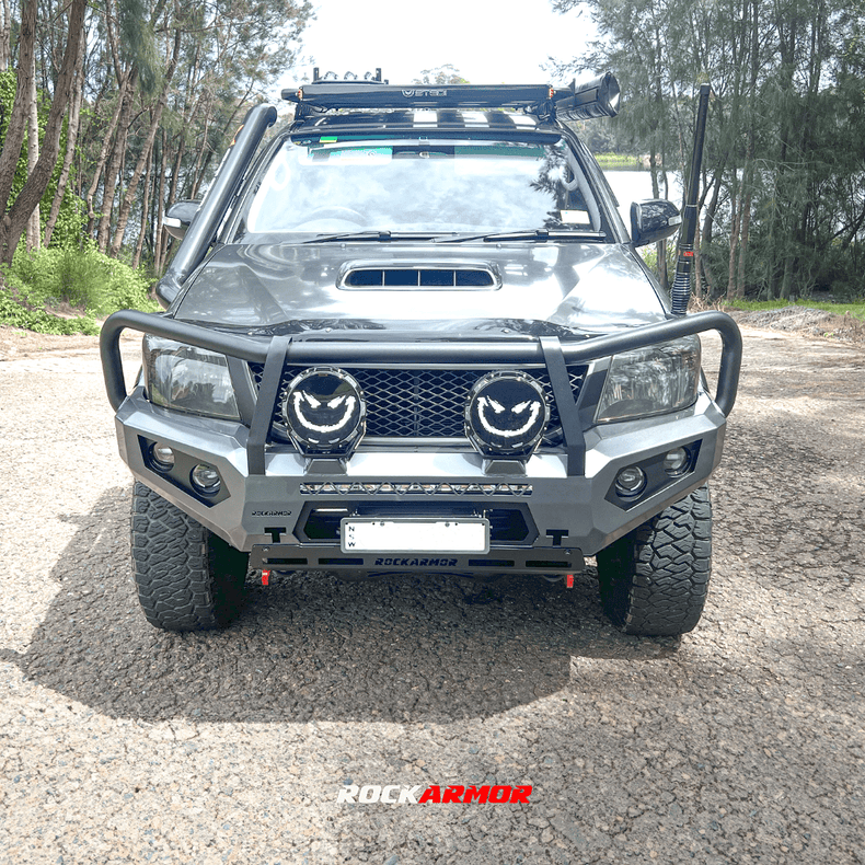 N70 Hilux Touring Pack Suits: N70 Hilux 08/2011 - 08/2015 - Bullbar, Winch, Lights, uhf + Free Fridge