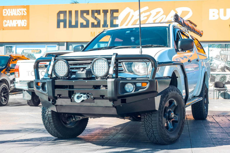 MN - ML Triton | Challenger | Offroad Frontal Pack - Bull Bar, Winch, 9