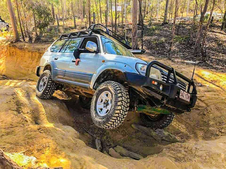 90 Series Prado Frontal Pack - Bull Bar, Winch, LED Spotties