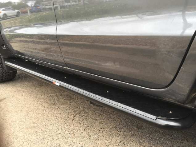 AMAROK ROCK SLIDER SIDE STEPS
